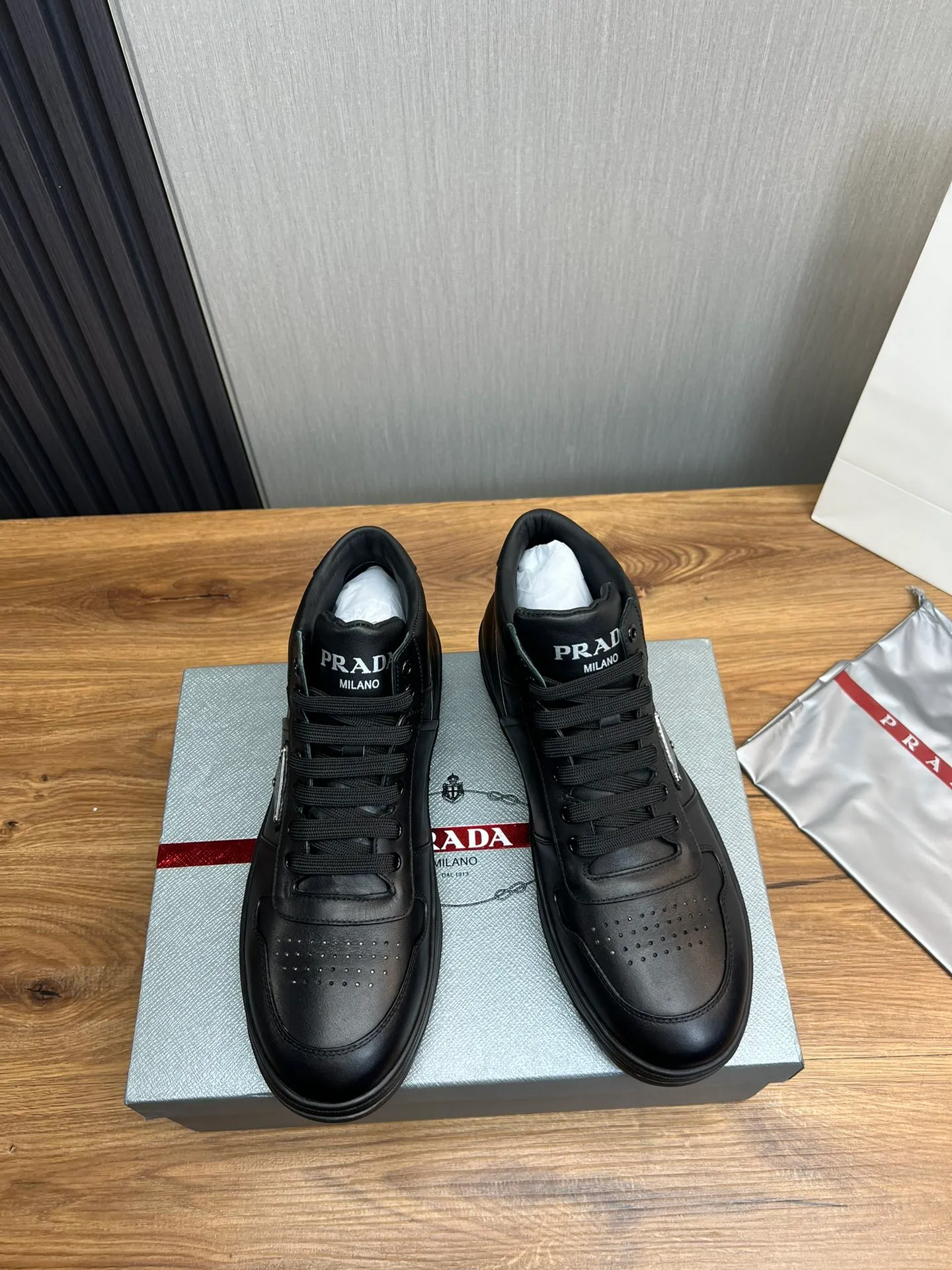 Men's shoes 💰620💰 [PRADA] Autumn and winter hot sale 🔥High quality shipment ✔️Original cowhide + cowhide lining, 1🆚1 replica, original sole, 38-45 (45 customized, non-refundable)